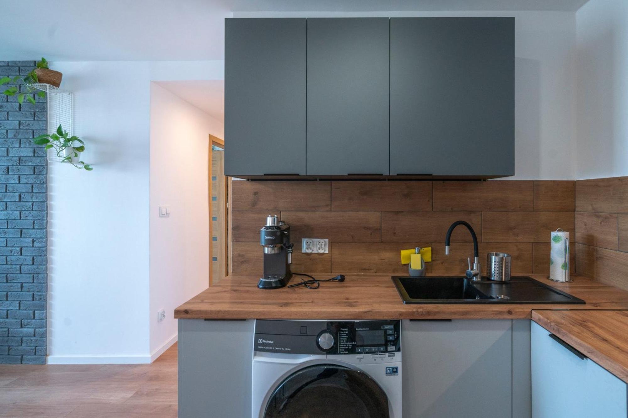 Verde Apartment Selfcheck-In 24H Вроцлав Екстер'єр фото